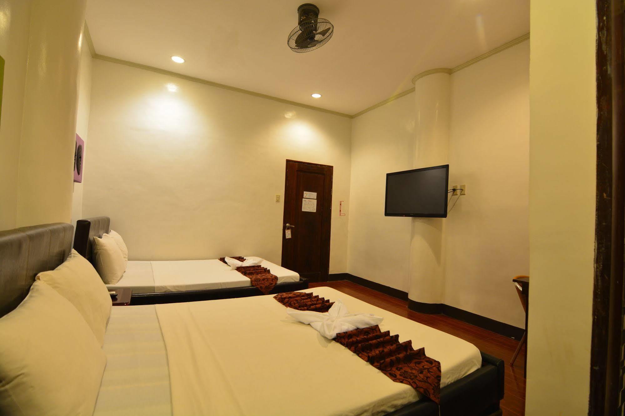 Kawayanan Heights Inn Corón Exterior foto