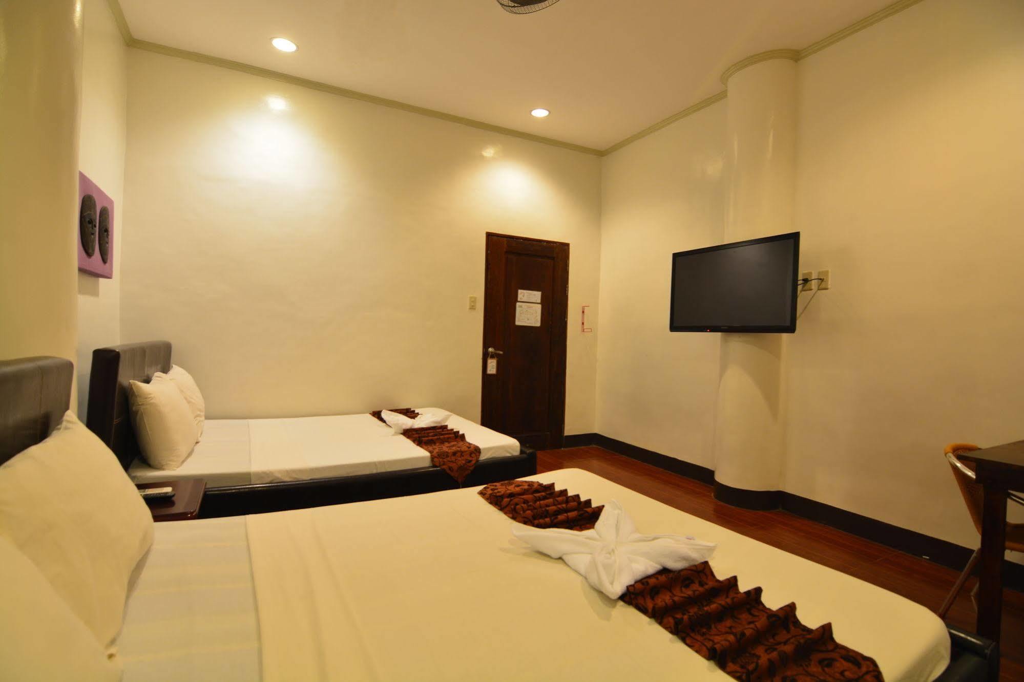 Kawayanan Heights Inn Corón Exterior foto